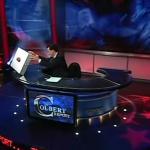 the_colbert_report_10_13_08_Bethany McLean_ Kathleen Parker_20081015015622.jpg