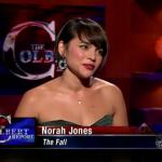 the.colbert.report.11.18.09.Norah Jones_20091212044715.jpg