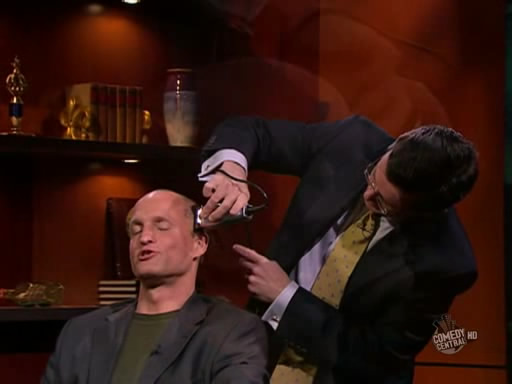 the.colbert.report.11.12.09.Woody Harrelson_20091209024657.jpg