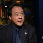 the_colbert_report_10_27_08_Yo-Yo Ma_20081030032453.jpg